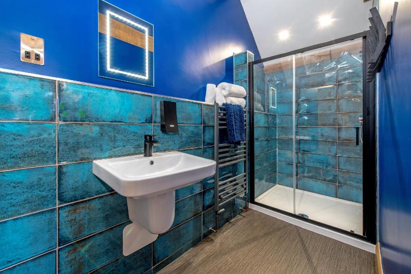 Double Room with Park View image 2