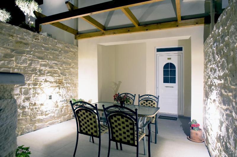 Kastro Apartments - image 3
