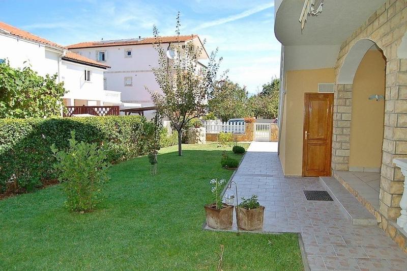 Apartment in Privlaka with Terrace Air conditioning WIFI Washing machine (4839-2) - image 23