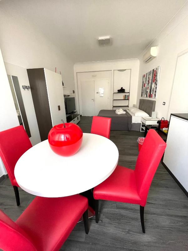 Triple Room with Private External Bathroom image 4