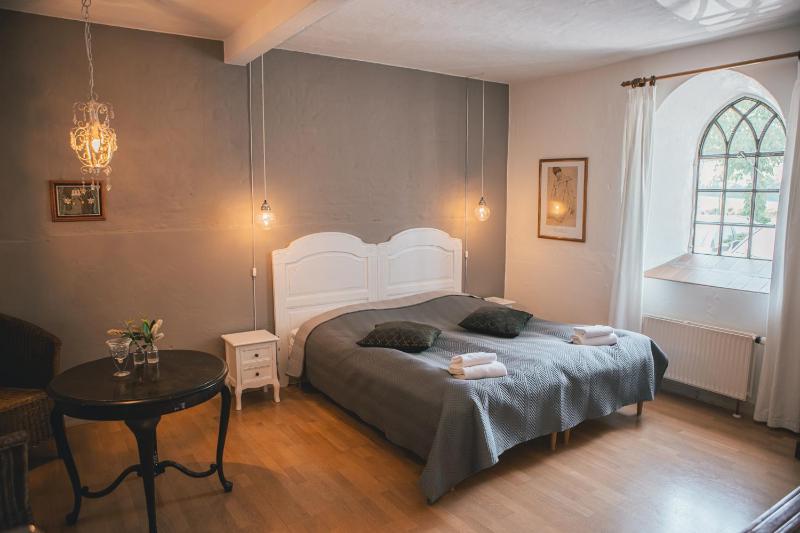 Apartment image 2