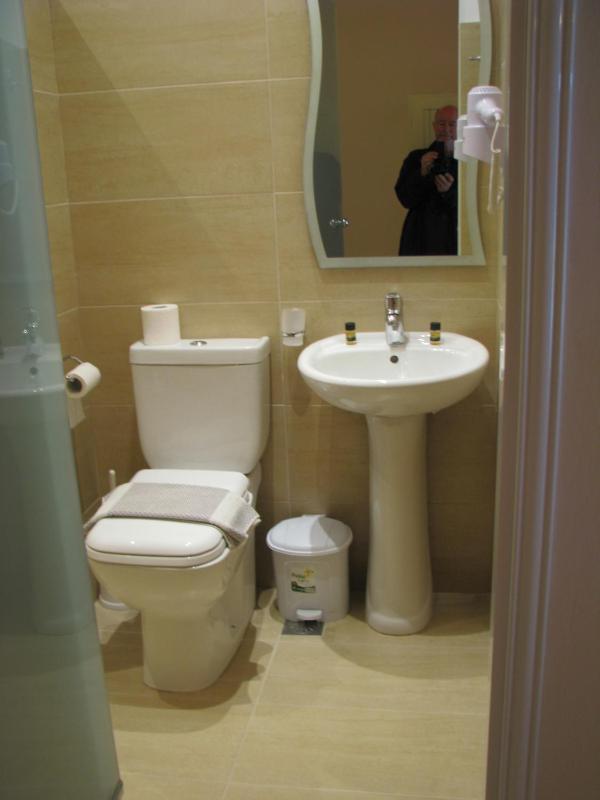 Triple Room image 2