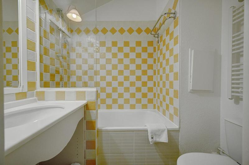Upstays - 2 Br - sea view - Swimming pool - image 3