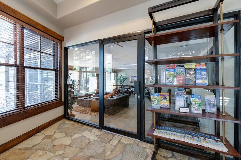 Corral at Breckenridge Raven Condo: Soaking Tub Views - image 18