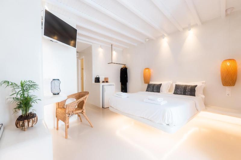Anastasia's Visage Stylish Accommodation Rooms City Centre Mykonos - image 14