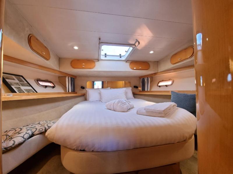 Boat image 4
