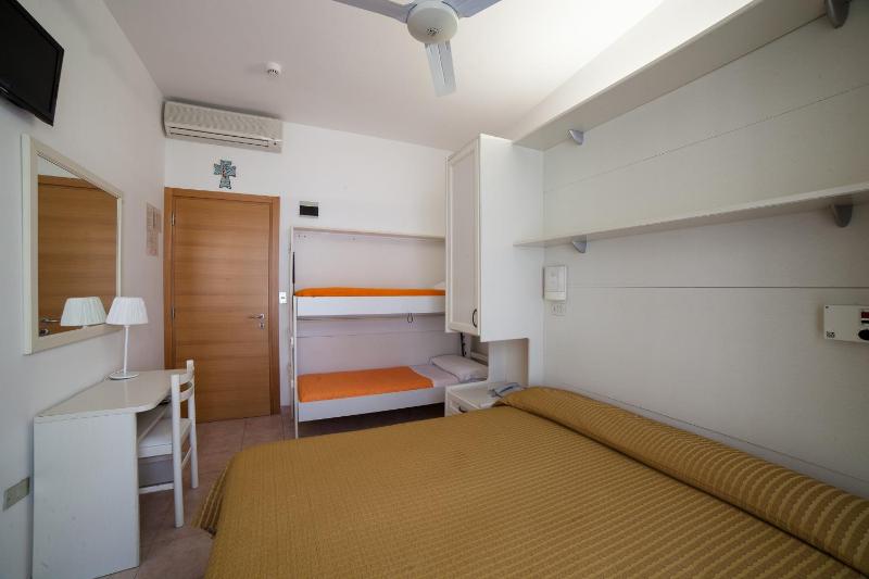 Hotel Plaza - image 46