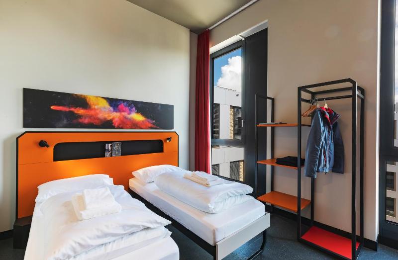 MEININGER Hotel Genève Centre Charmilles - image 5