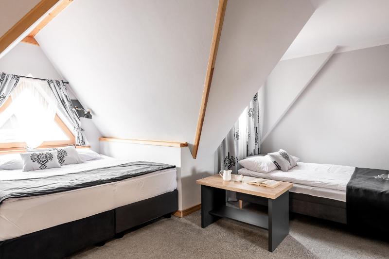 Premium Quadruple Room image 3