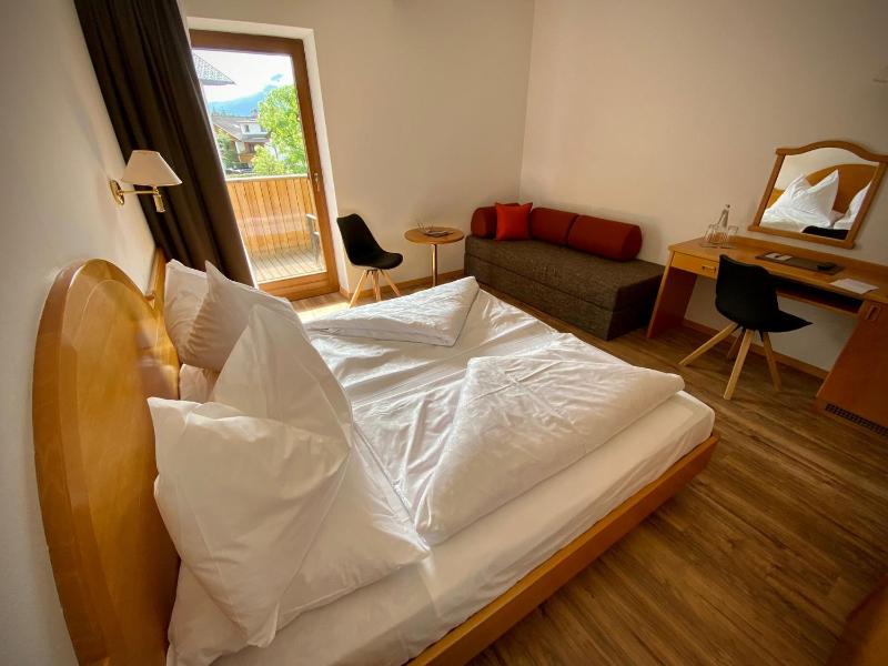 Executive Double Room image 3