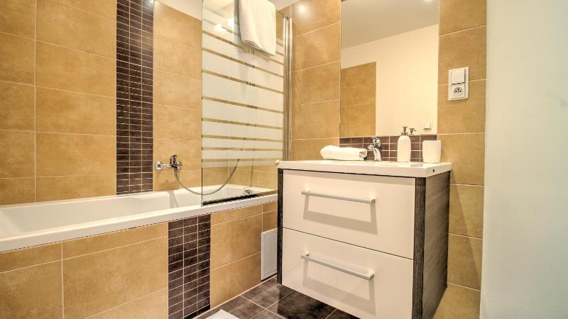 One-Bedroom Apartment (4 Adults) image 4