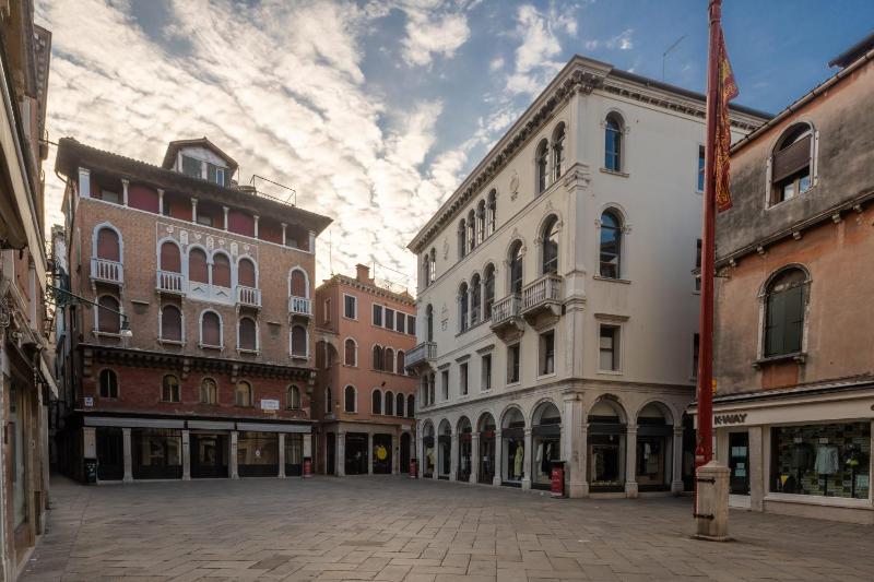 Two-Bedroom Apartment image 3