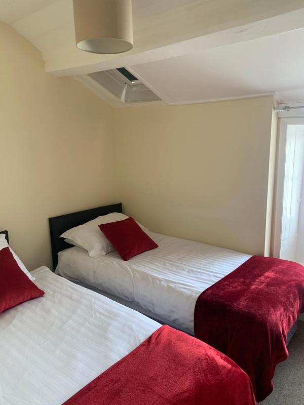 Family Room image 1