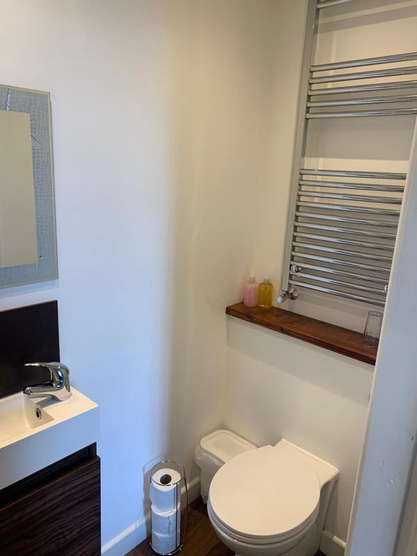Crown Hotel - image 15