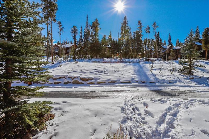 Three-Bedroom House image 3