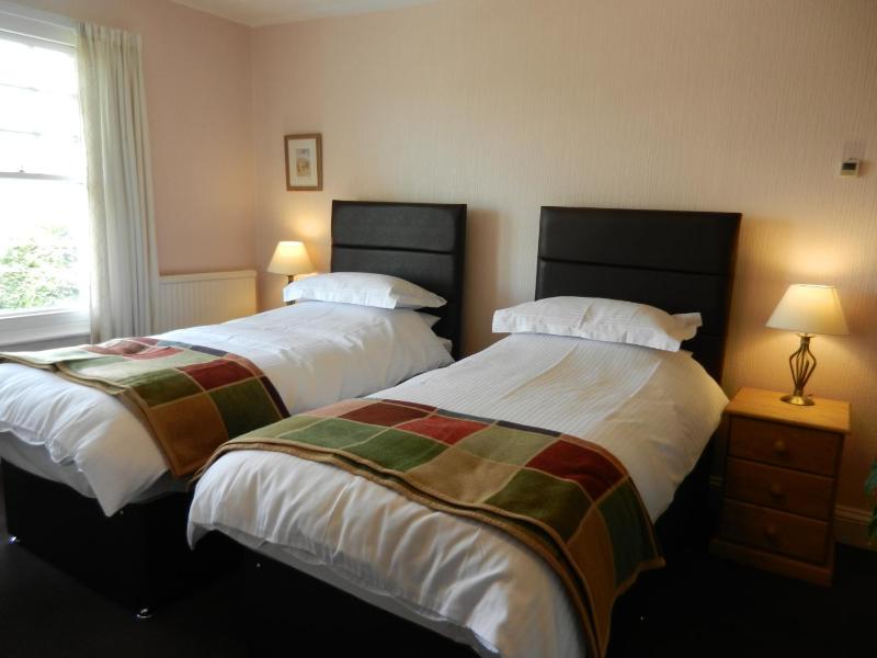 Small Double Room image 1