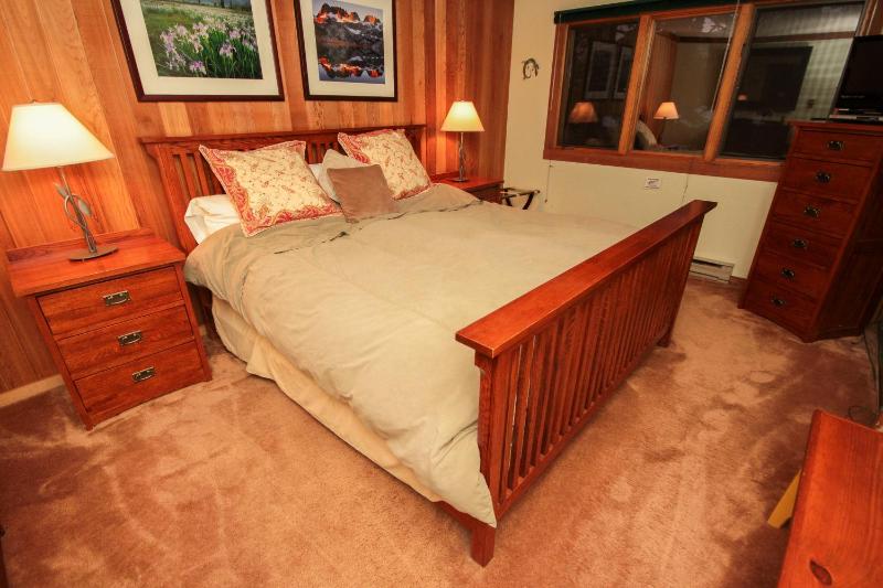 Apartment image 3
