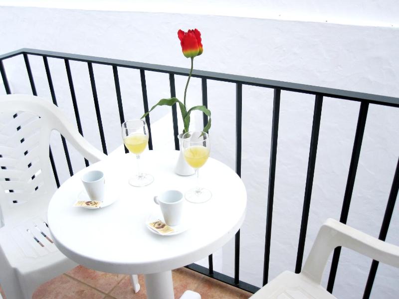 Hotel Oasis Atalaya - image 14