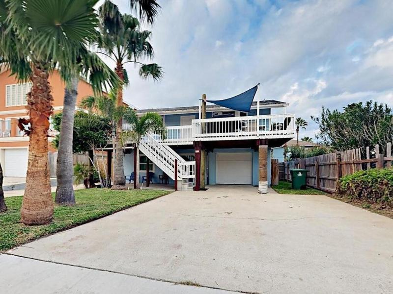 Two-Bedroom House image 1