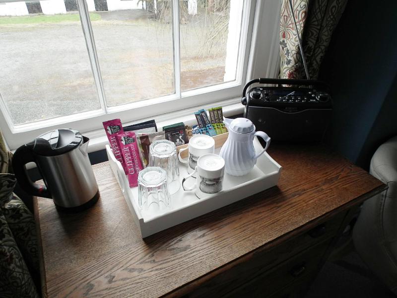 Deluxe Double or Twin Room with Garden View image 1