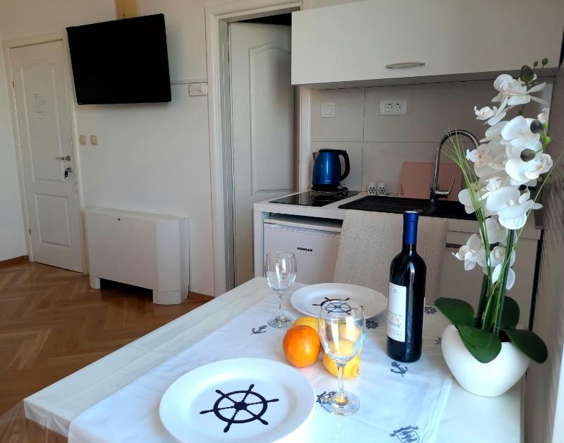 Studio Apartments Regina - image 7