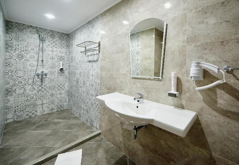 Apartment with Sea View image 4