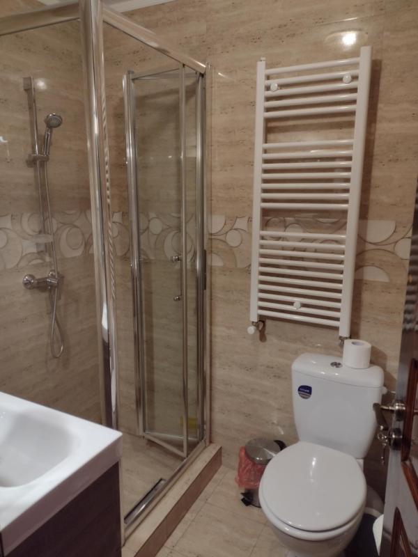 Adrys Boutique Villa - image 2