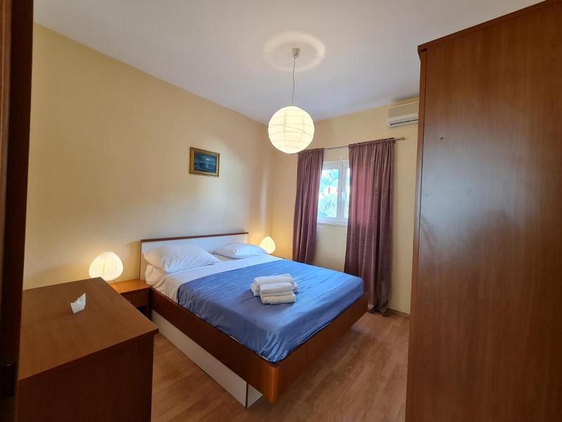 One-Bedroom Apartment with Terrace image 2