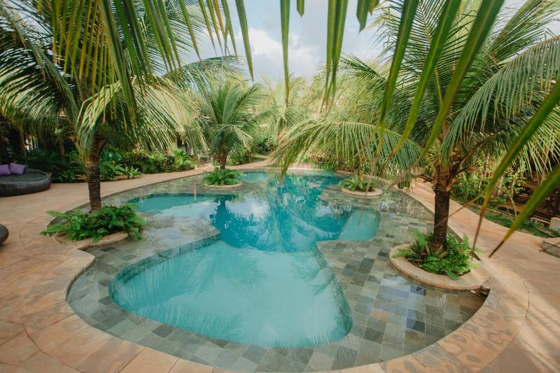 Paua Hotel Boutique - image 1