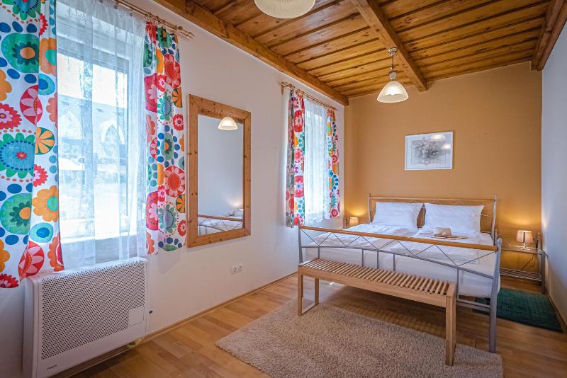 Three-Bedroom Townhouse image 1