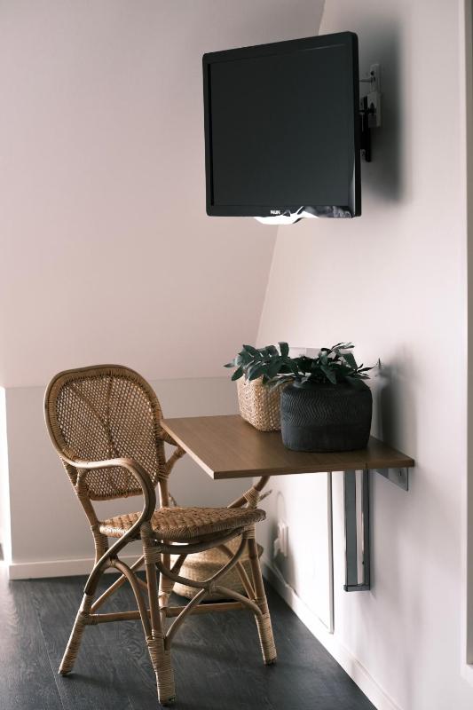 Single Room image 2