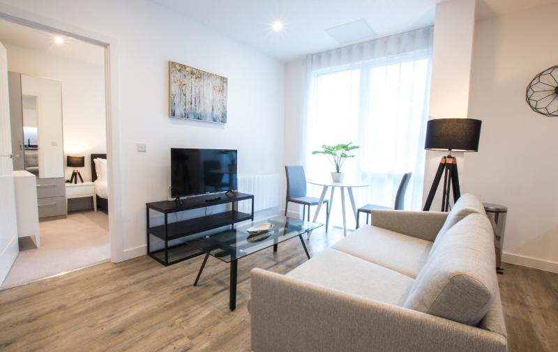 One-Bedroom Apartment image 1