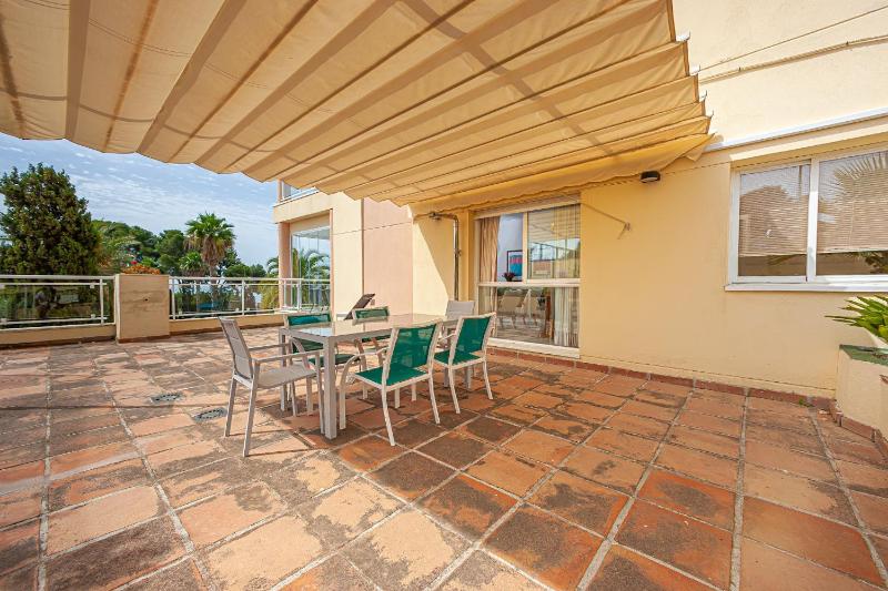 Las Palmeras Beach with Community Pool - image 26