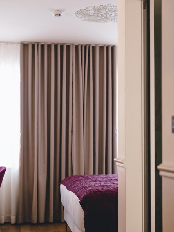 Double Room with Old Town View image 2