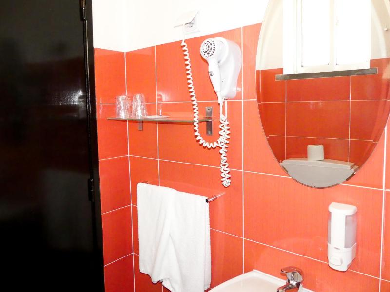 Large Double Room with Sea View image 2