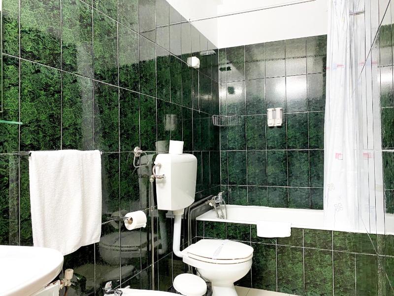 Superior Double Room image 3