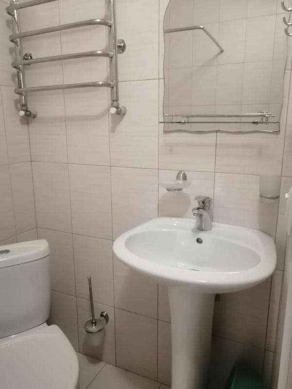 Standard Double Room image 3