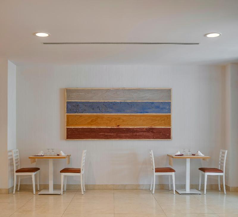 Hotel Los Robles - image 15