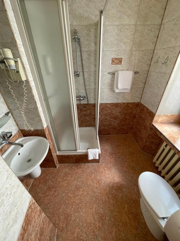 Single Room image 2