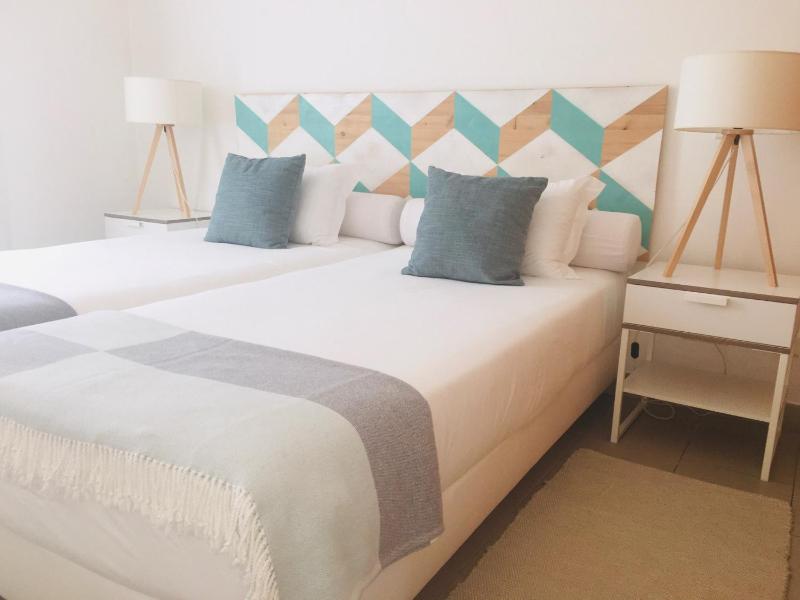 Standard 2 Bedroom Apartment (3 Stars) image 3