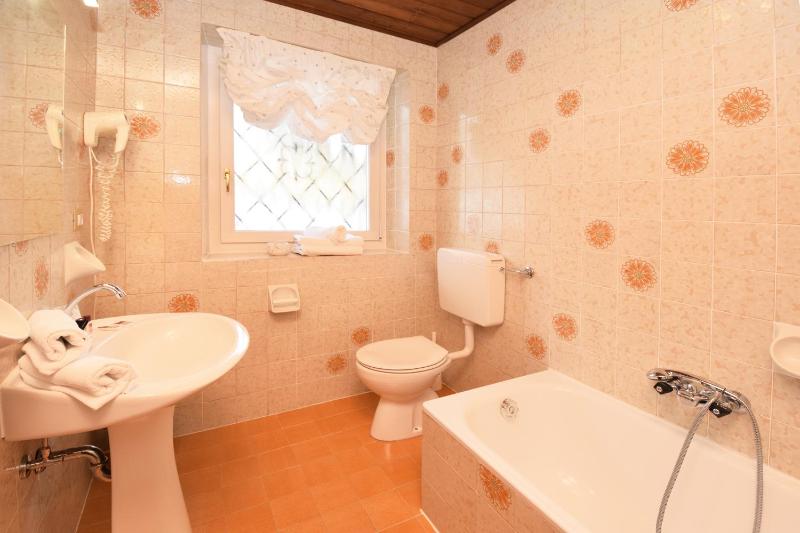 Family Room image 1