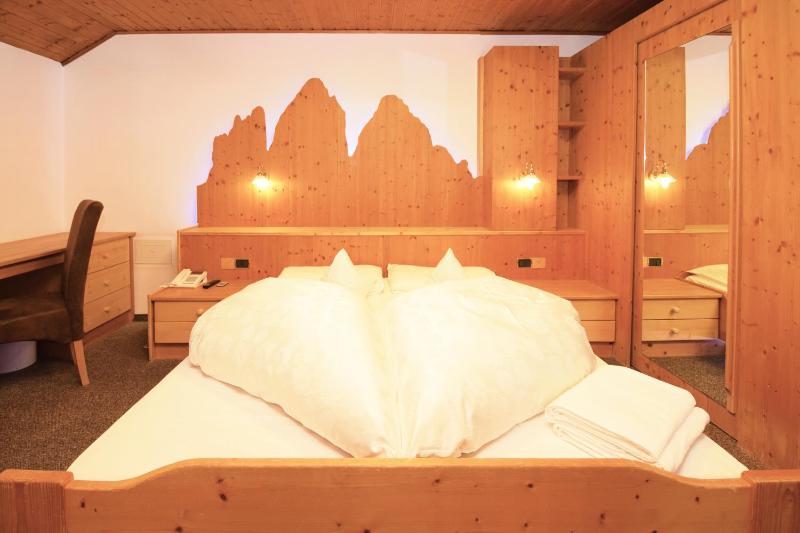 Double Room image 2