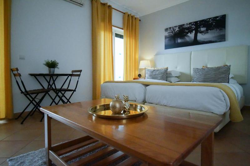 Oasis Beach Apartments - image 2