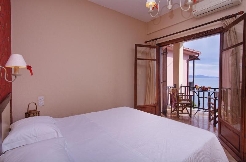 Two-Bedroom Apartment with Sea View 7 image 2
