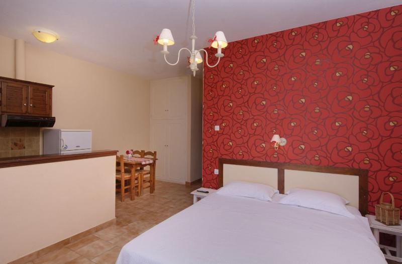 Two-Bedroom Apartment with Sea View 7 image 1