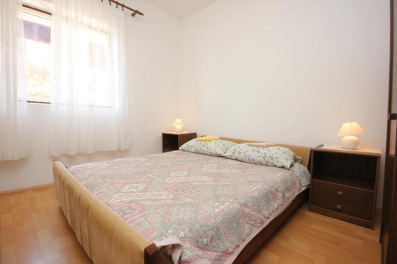 Two-Bedroom Apartment with Terrace and Sea View image 4