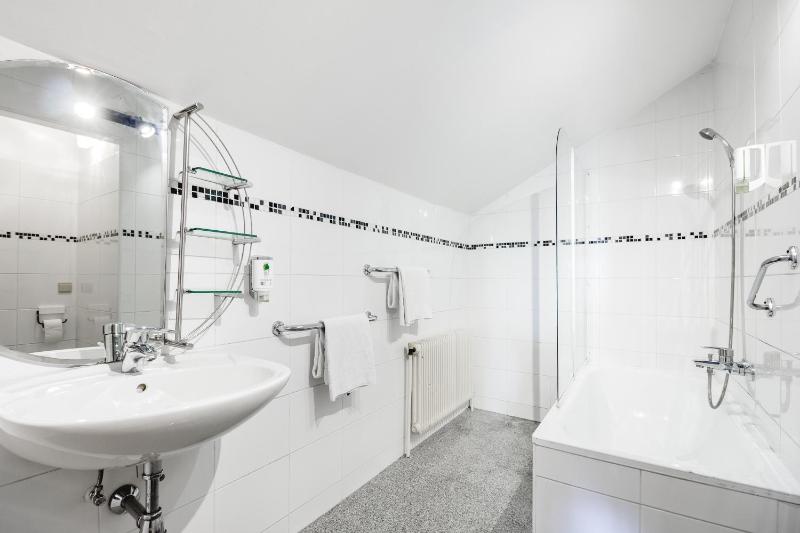 Junior Suite image 2