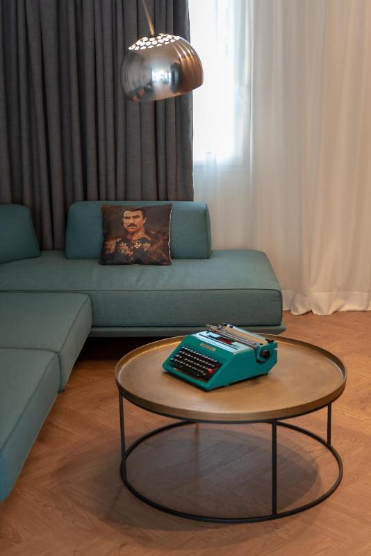 Presidential Suite image 3