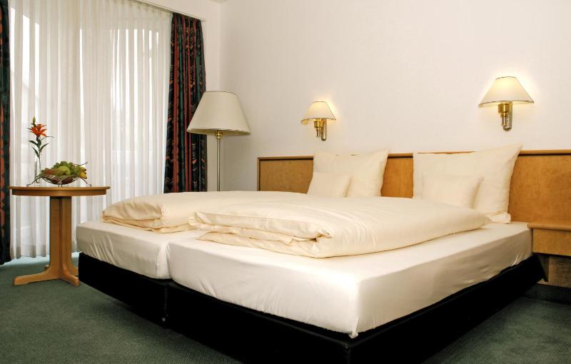 Single Room image 2