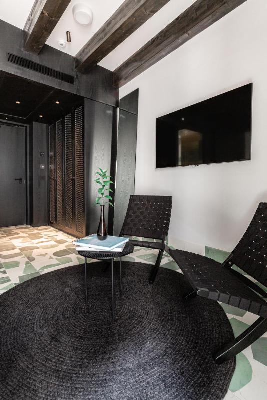 Standard Double Room image 4